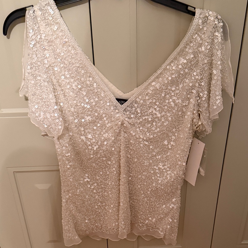 Adrianna Papell Ivory Sequin V-Neck Flutter Sleeve Top